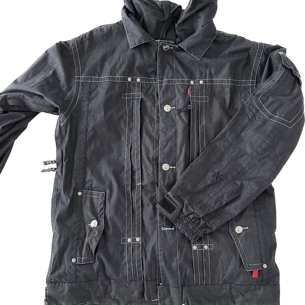 NWOT // 686 x Levi’s snowboarding winter denim jacket